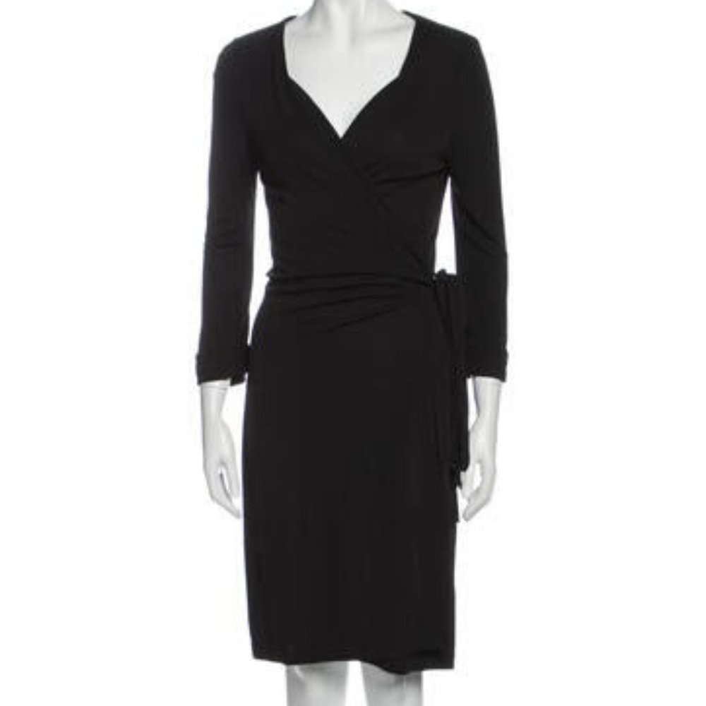 Diane von Furstenberg V-Neck Knee-Length Dress